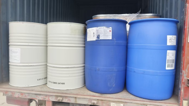 陶氏丙二醇和遠東聯聚乙二醇400發貨.jpg